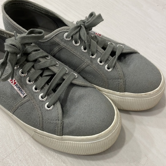 Superga women’s platform sneakers👟👟 - Picture 2 of 8